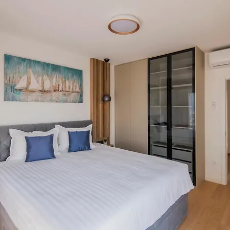 Magna Luxury Two-storey Διαμέρισμα Μούρτερ