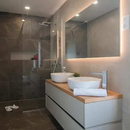 Magna Luxury Two-storey Διαμέρισμα *